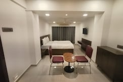 Hotel Sharada International, Thane