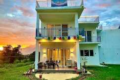 Social Monkey, Bir Billing