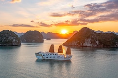 Indochina Sails Halong Bay, Halong