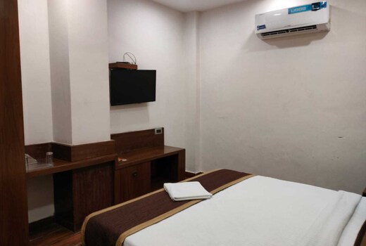 Hotel O Clock Tower Dehradun Formerly Dooncity Suites