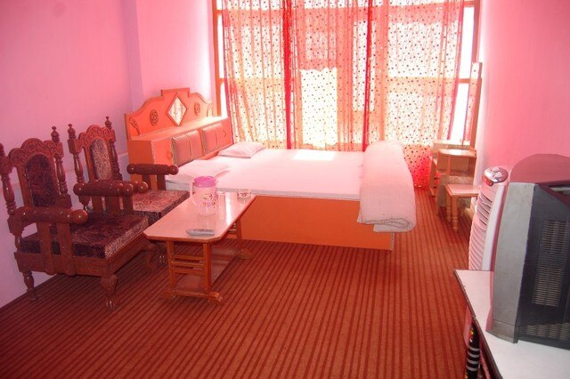 Aar Kay Hotel - Tap to explore photos