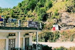 Hotel Mount Hills by StayApart, Guptkashi