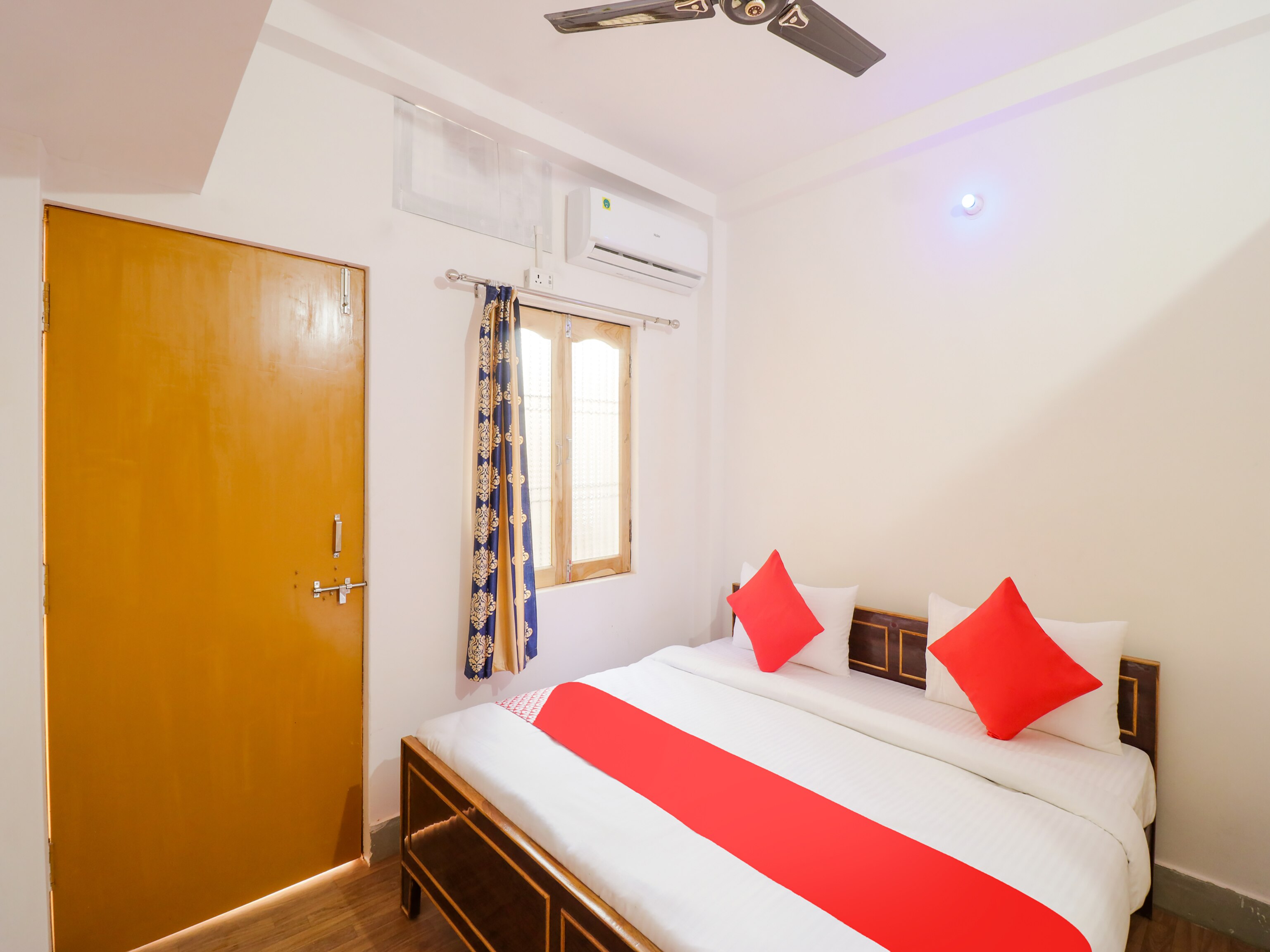 Hotels Near Banaras Hindu University Book from 234 Hotels                             