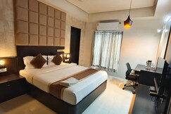 Magnum Inn, Junagadh