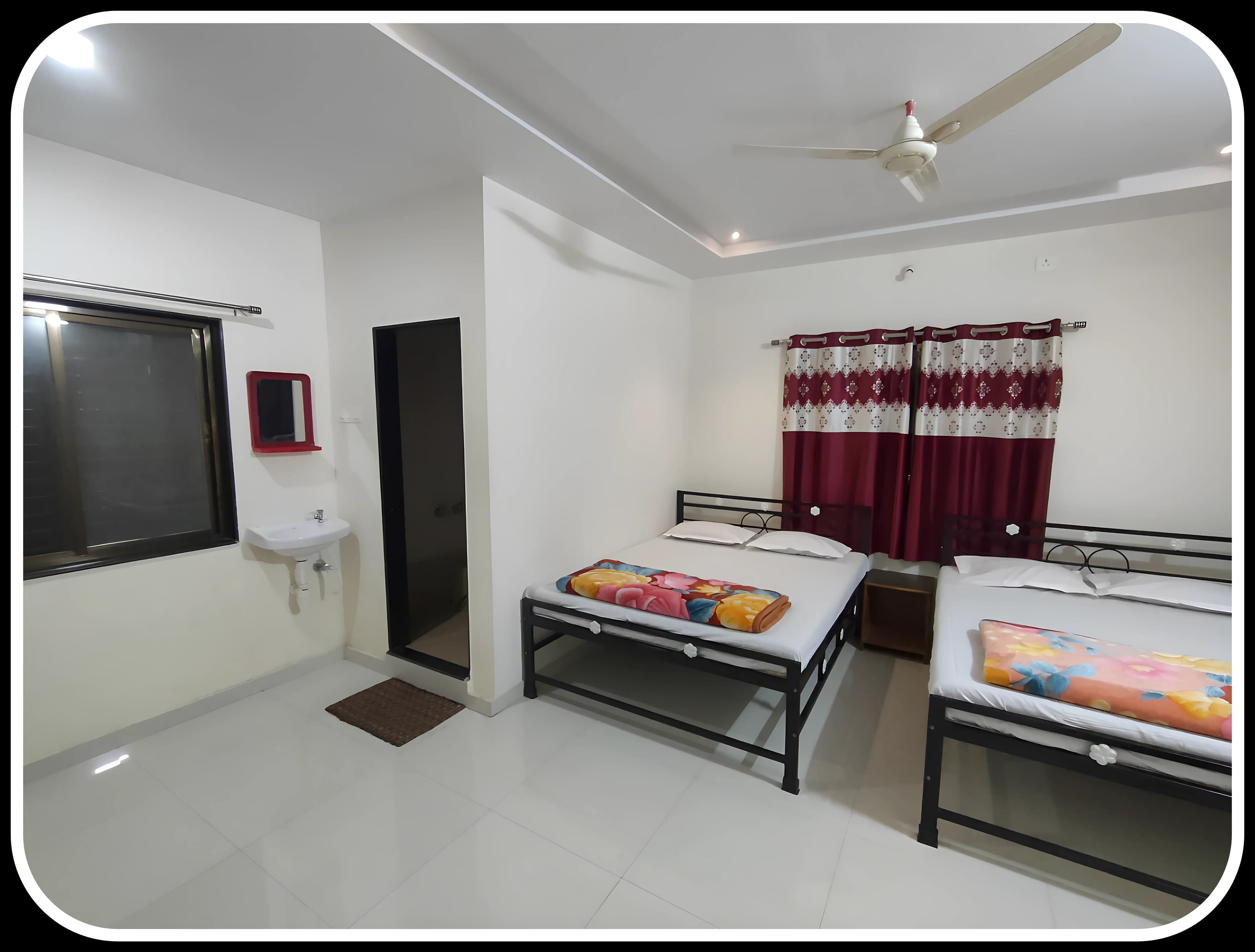 Hotel GURU CHARAN 4