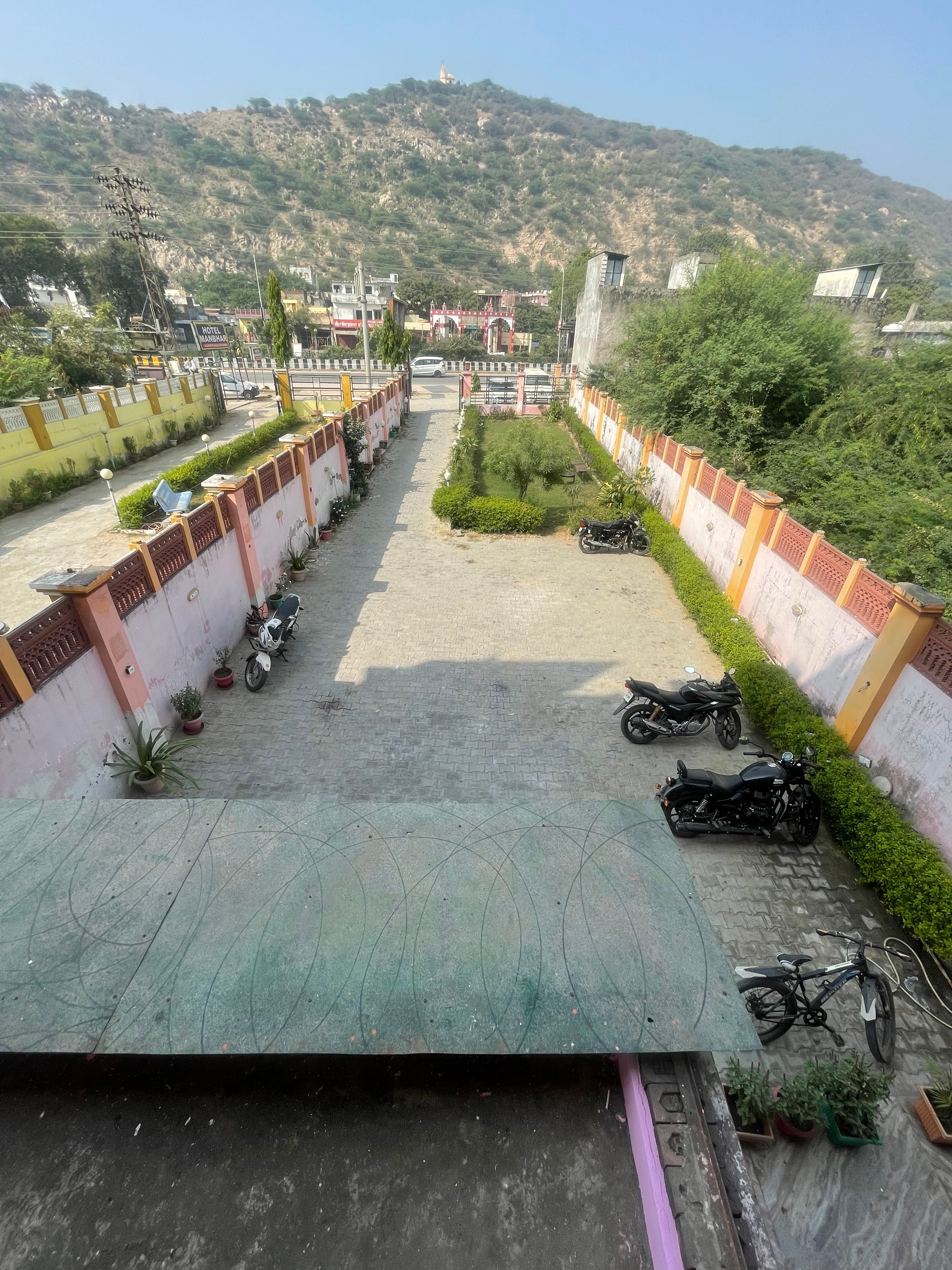 hotel jagdish - Tap to explore photos