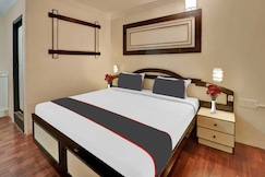 Collection O DTU Rohini Formerly Hotel Golden, Delhi