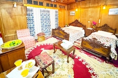 New Golden Fleace, Srinagar