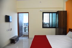 Hotel Malhar Inn, Sasvad