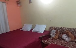 Room 001