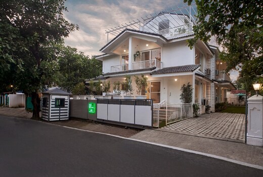 Elora Premium Villa