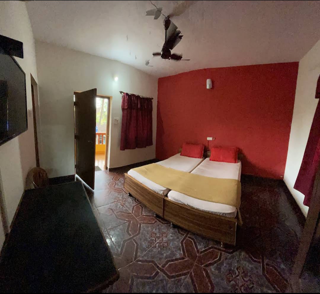 Angelo's Inn Beach Resort - Tap to explore photos