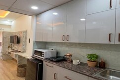Comfortable Peaceful 2 BHK Apartment, Noida