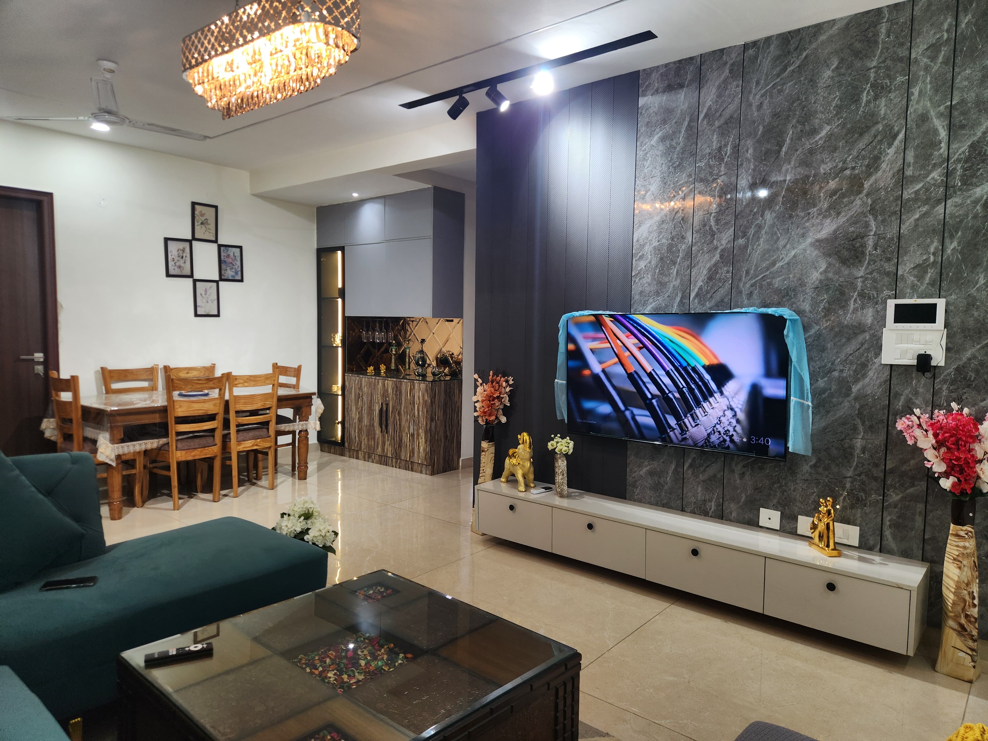 1bhk with outdoor lawn in Kullu - Tap to explore photos