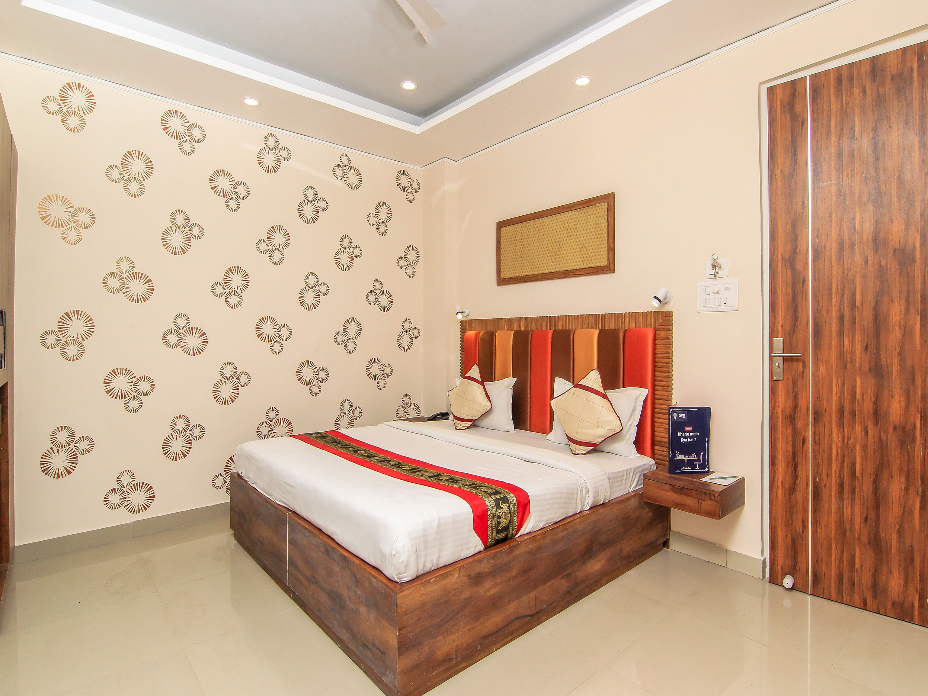The Piccadily Lucknow INR 1200 OFF   5  0  0  0   Deal Photos