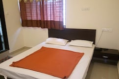 BRINDAVAN LODGE, Hospet