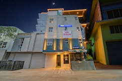FabHotel Million, Indore