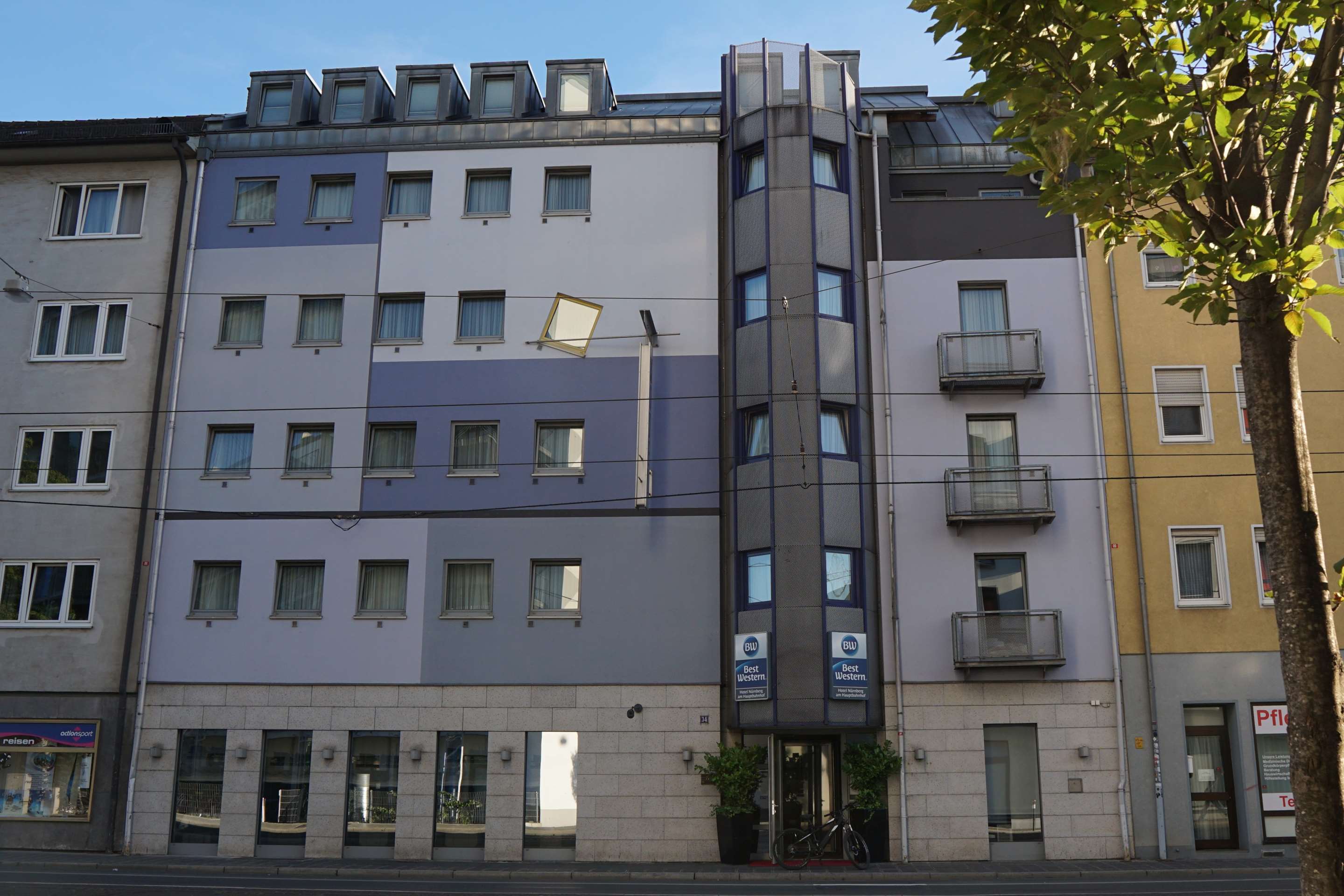 Best Western Hotel Nuernberg Am Hauptbahnhof - Tap to explore photos