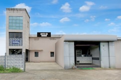 Hotel O Talegaon MIDC Formerly Goodluck Lodge, Wadgaon