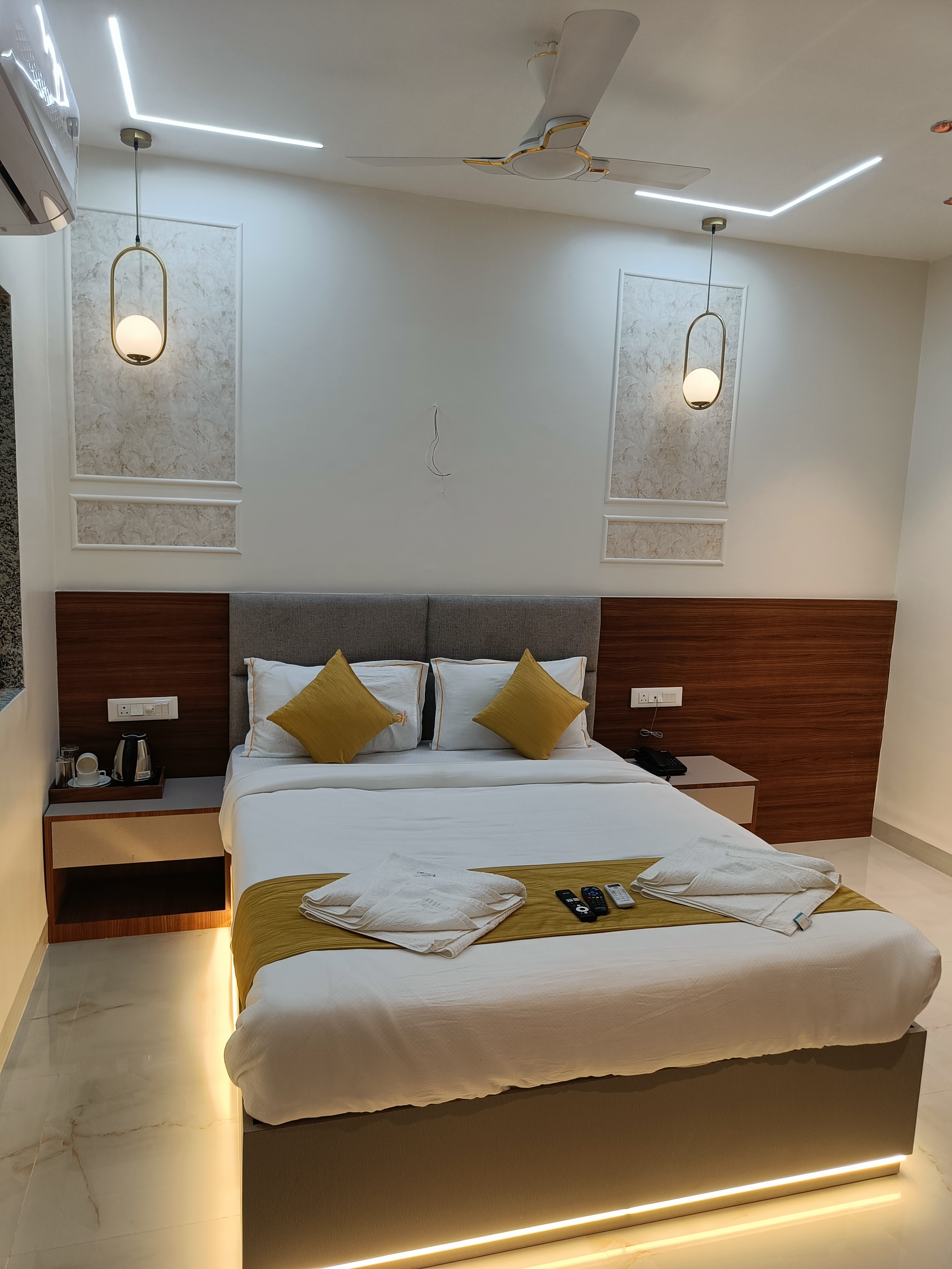 Golden Key Suites - Tap to explore photos