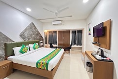 Hotel Edge Inn - Jail Road Near Railway Junction, Raipur, Chhattisgarh