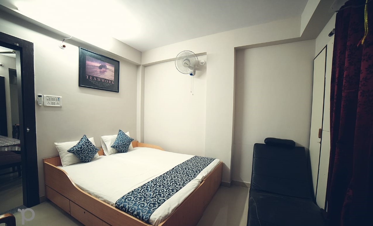 Hotel Rediwal Heights - Tap to explore photos