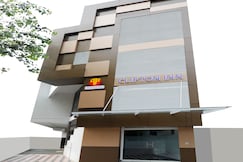 PUTHENS CLIFTON INN, Kottayam