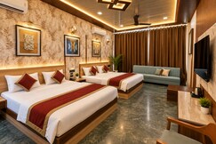 DIAMOND HOTEL AND RESTAURANT, Chomu