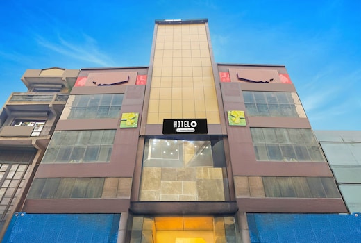 Hotel O Sector 18 Noida Formerly Terrene Empire