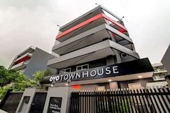 Golden Moments Palace, Gurgaon