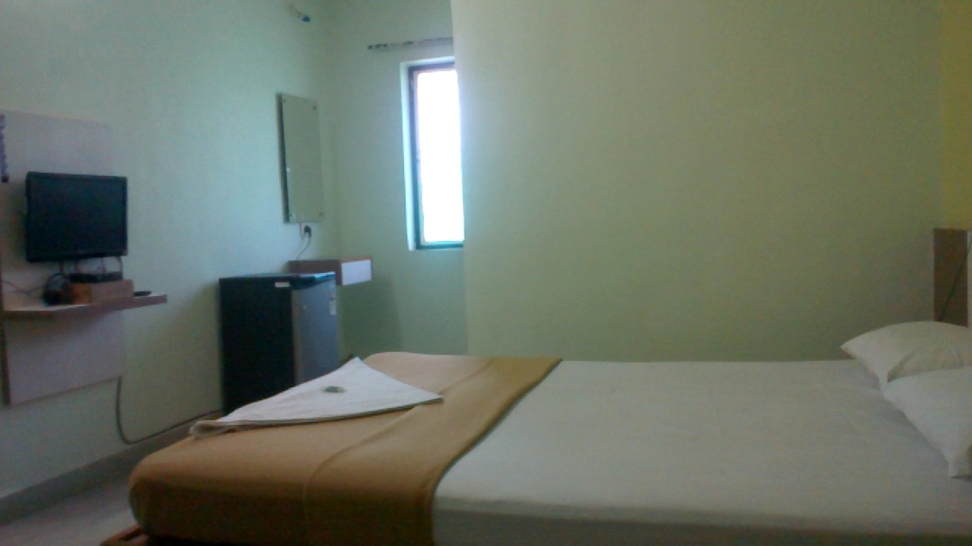 Deluxe AC room 1