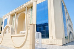 Hotel Holiday Grand, Greater Noida