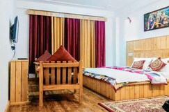 Yland Hotel Apple Tree, Lahaul