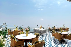 The Nathuli Manor | Pure Veg Stay | Near Mall Road with Free Parking & Shuttle, Mussoorie