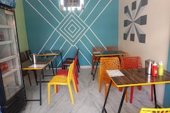 Shiva guest house and Restaurant, Kausani