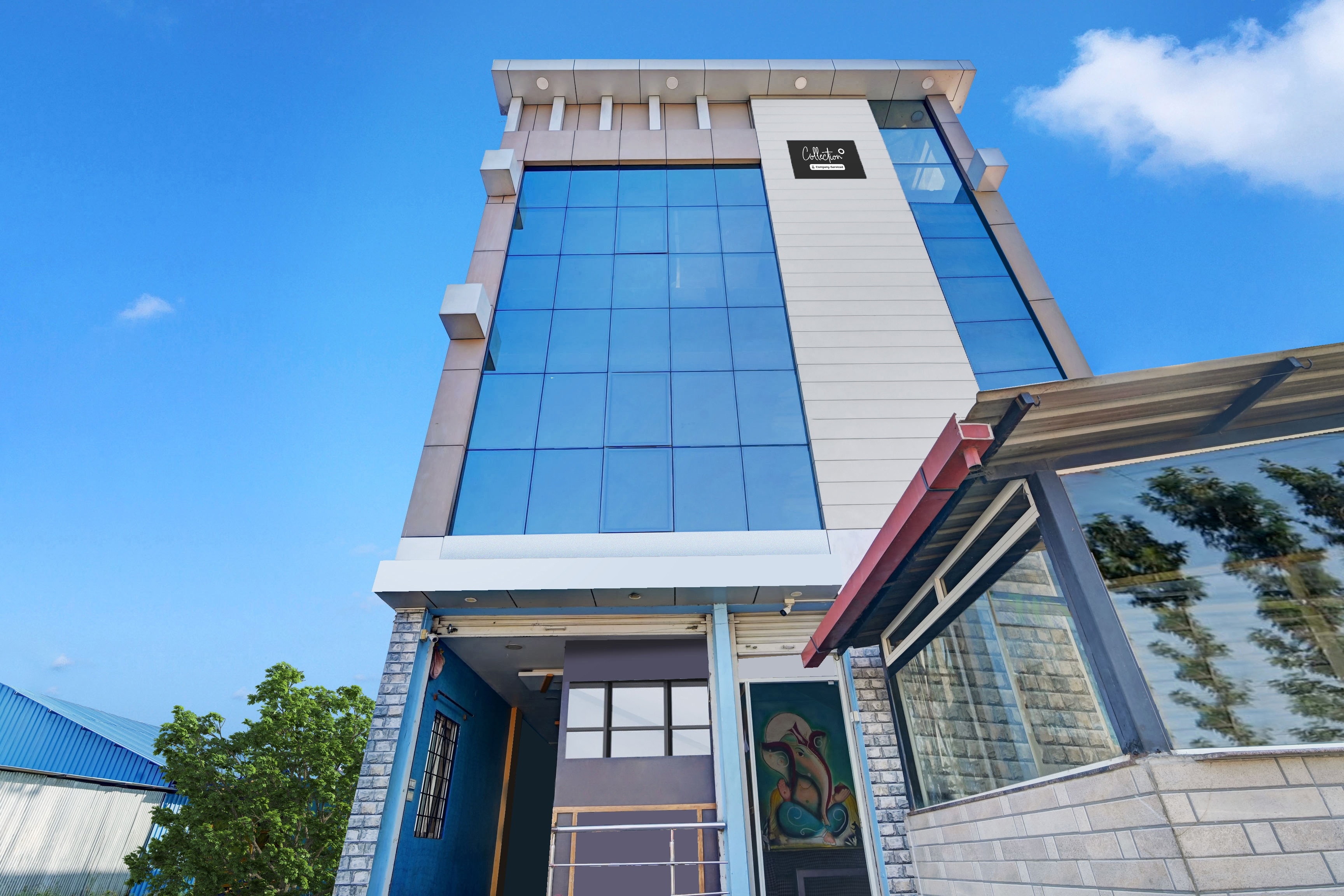 Super Collection O Chikmangaluru Near Railway Station - Tap to explore photos