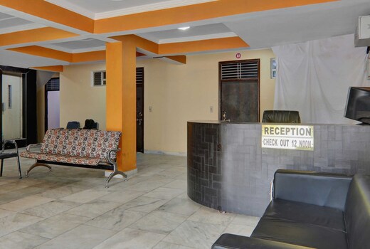 Hotel O Vidyapeeth Road formerly Shree Kashi Inn
