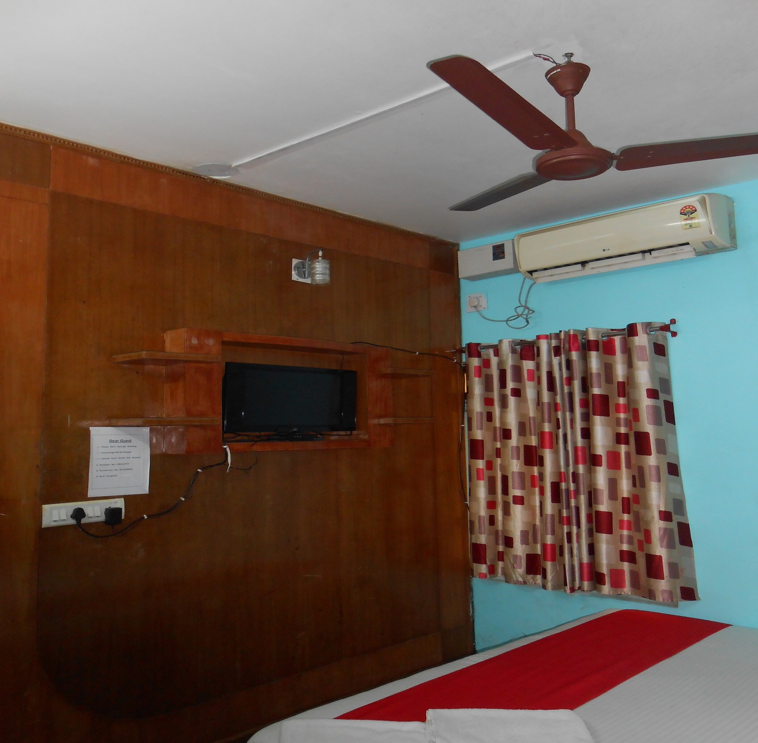 MAA BHAGABATI GUEST HOUSE - Tap to explore photos