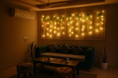 Trippy Homezz Smoke House, Delhi