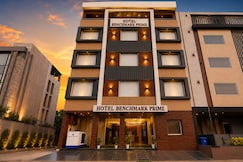 Hotel Benchmark Prime Nipania Bypass, Indore