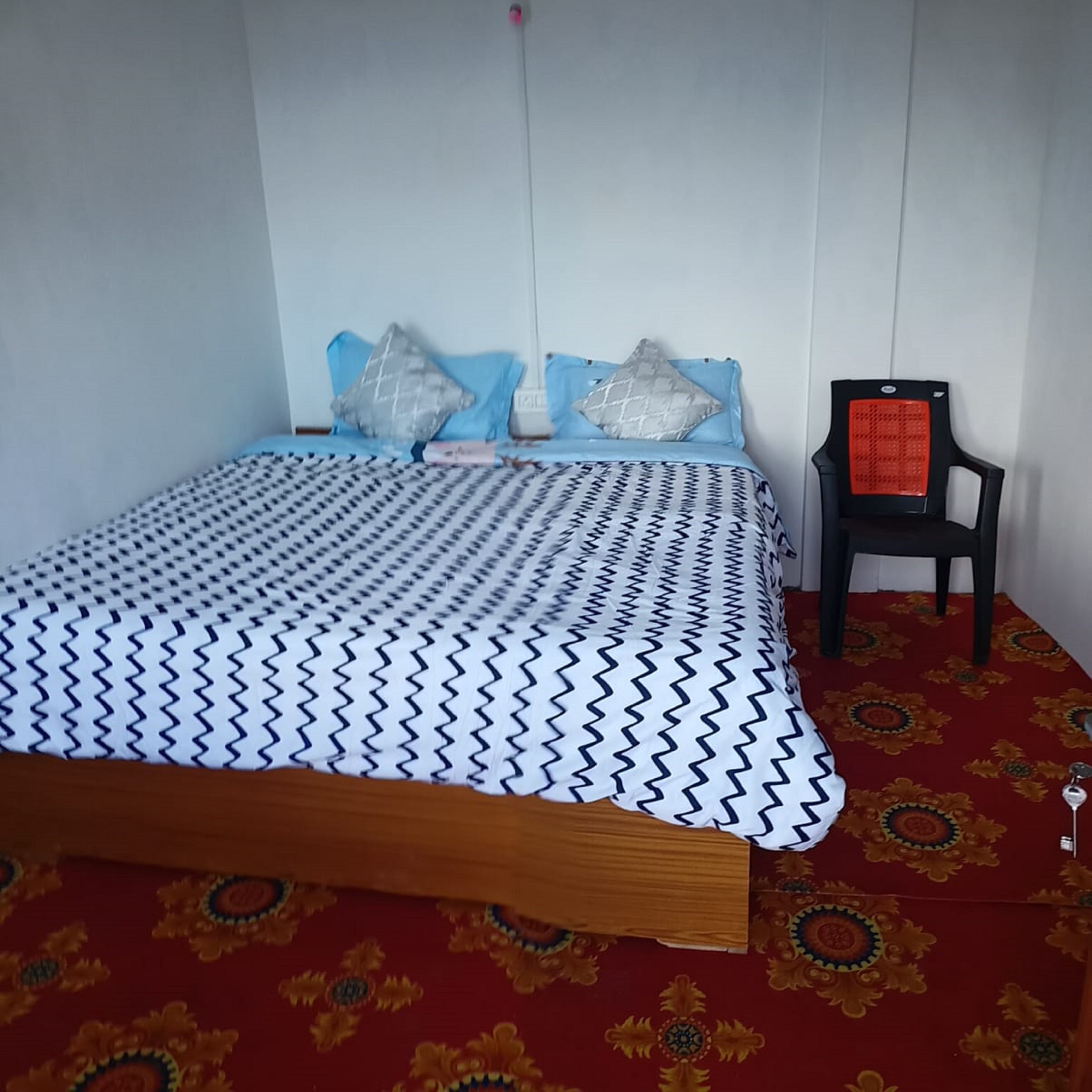 Tanuja Himalayan Homestay - Tap to explore photos