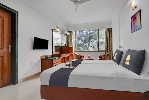 Townhouse Hotel Golden Emerald