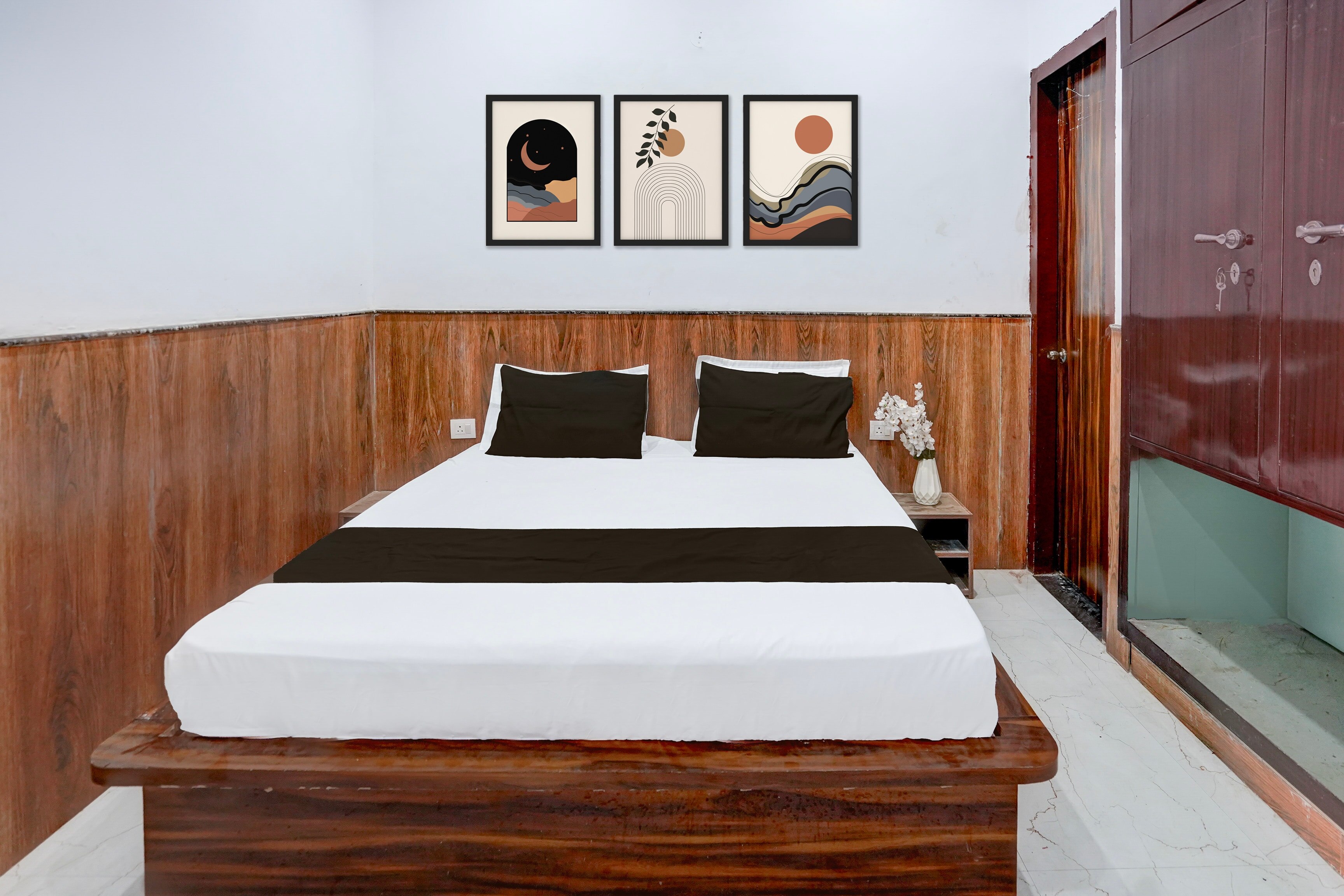 Hotel O Sam Residency And Hotel - Tap to explore photos