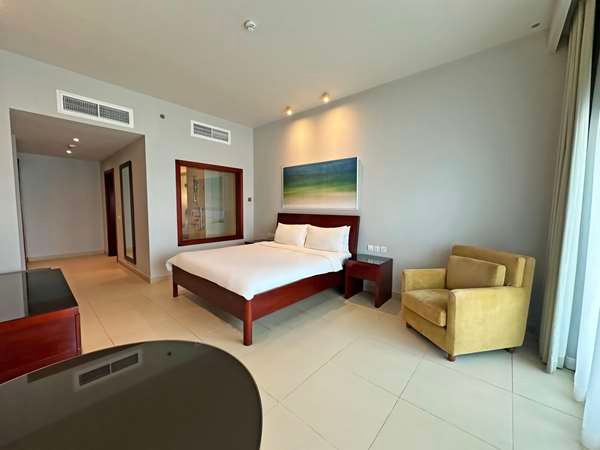 Radisson Blu Resort, Fujairah - Tap to explore photos