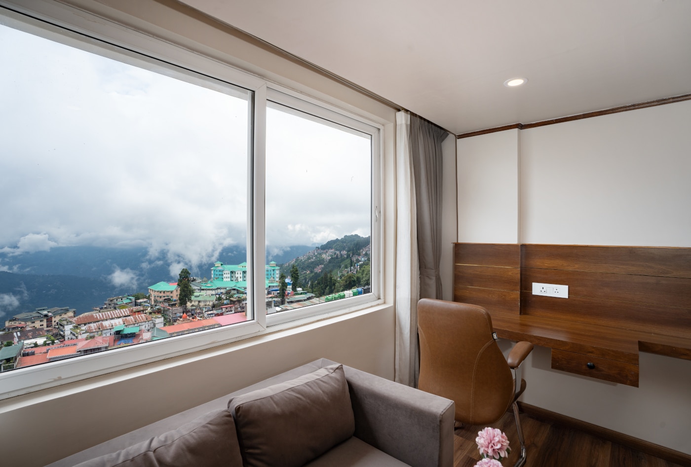 SMARTLUTH HOSPITALITY SERVICES PRIVATE LIMITED - Tap to explore photos