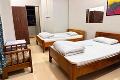 HOTEL YAISANA, Imphal