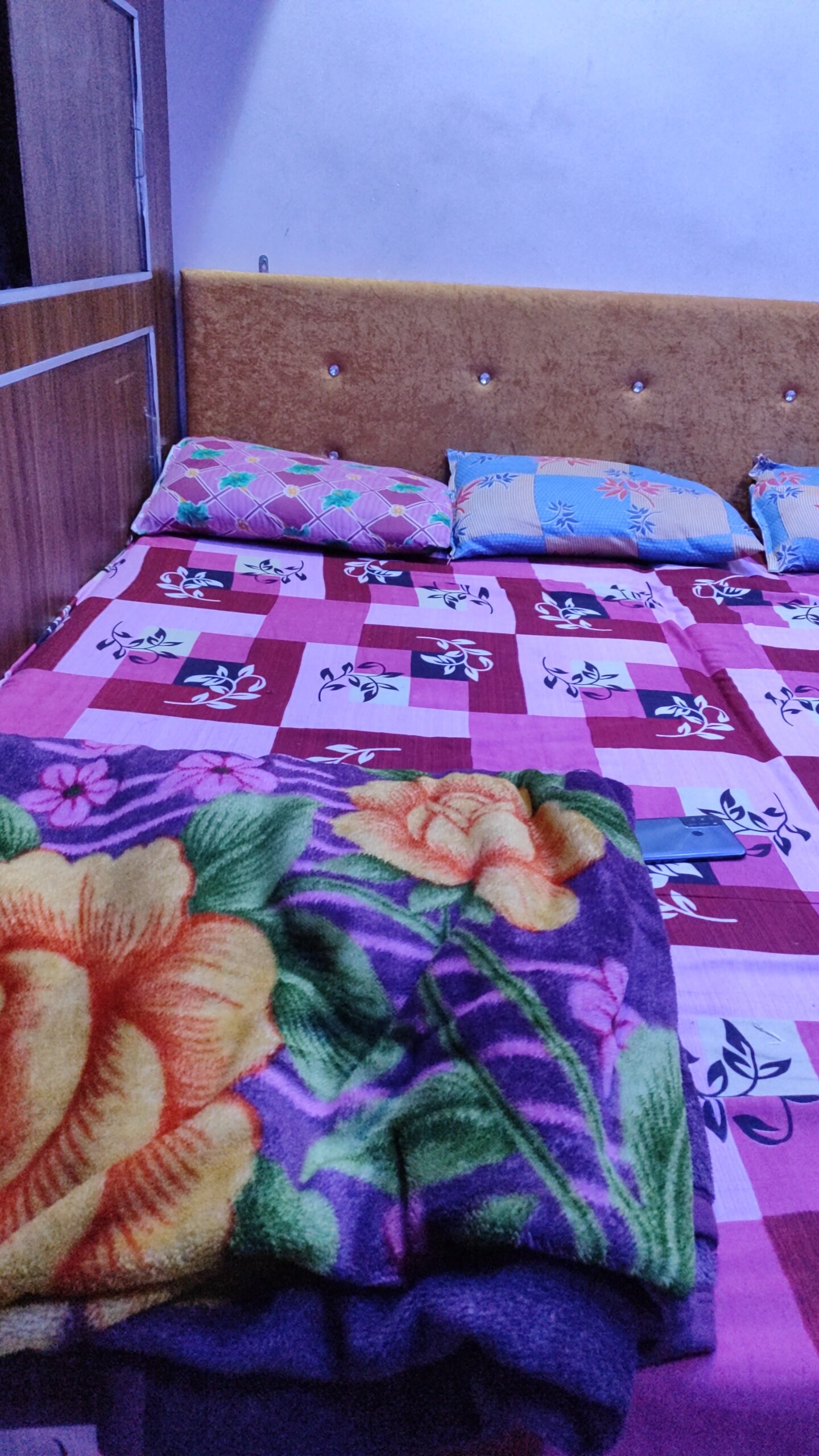 Balaji Homestay - Tap to explore photos