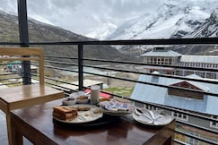 The Bulevar- Whispering Willows, Lahaul