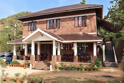Blue Hills View - Serviced Villa, Mannarkad