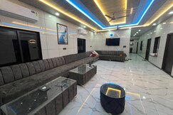 Hotel White Palace, Kuchaman City